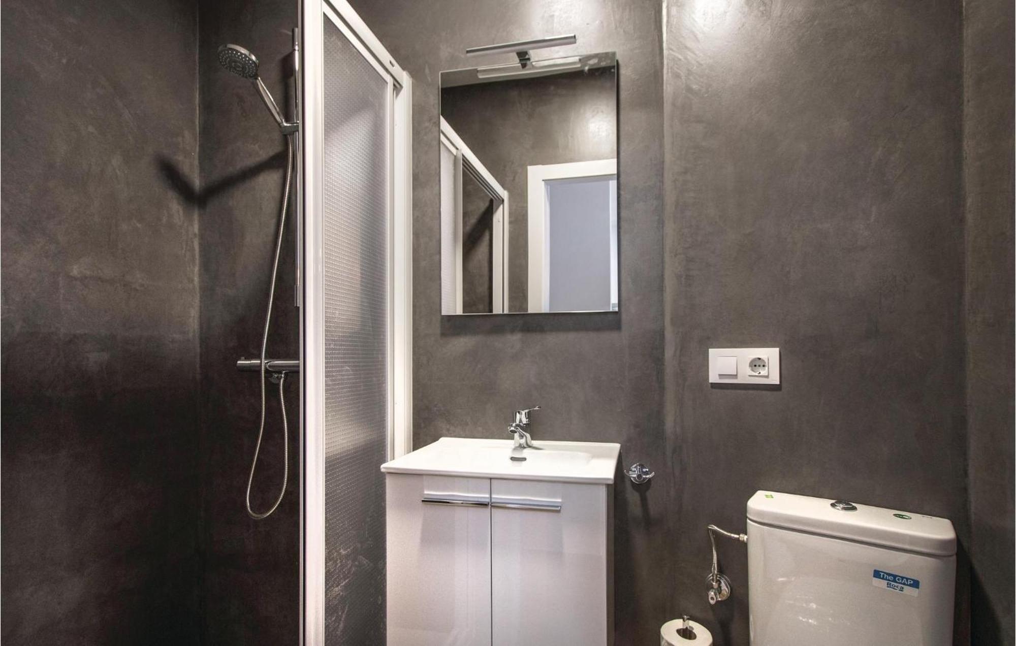 Amazing Apartment In Blanes With Kitchen المظهر الخارجي الصورة
