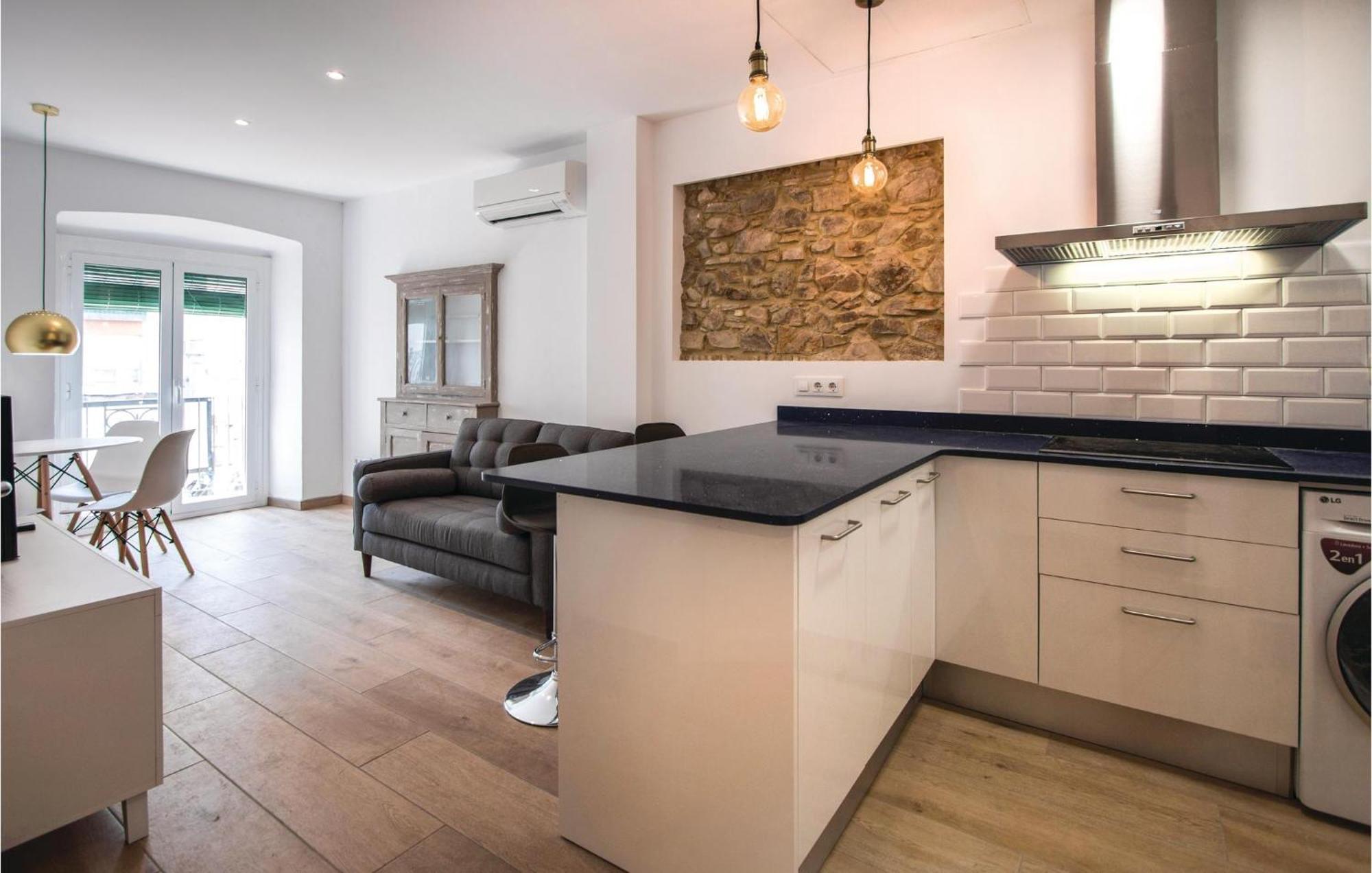 Amazing Apartment In Blanes With Kitchen المظهر الخارجي الصورة